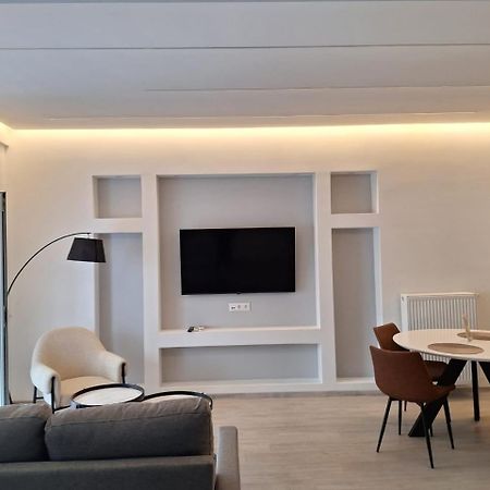 Stay Now, 600M From Acropolis Athens Luaran gambar