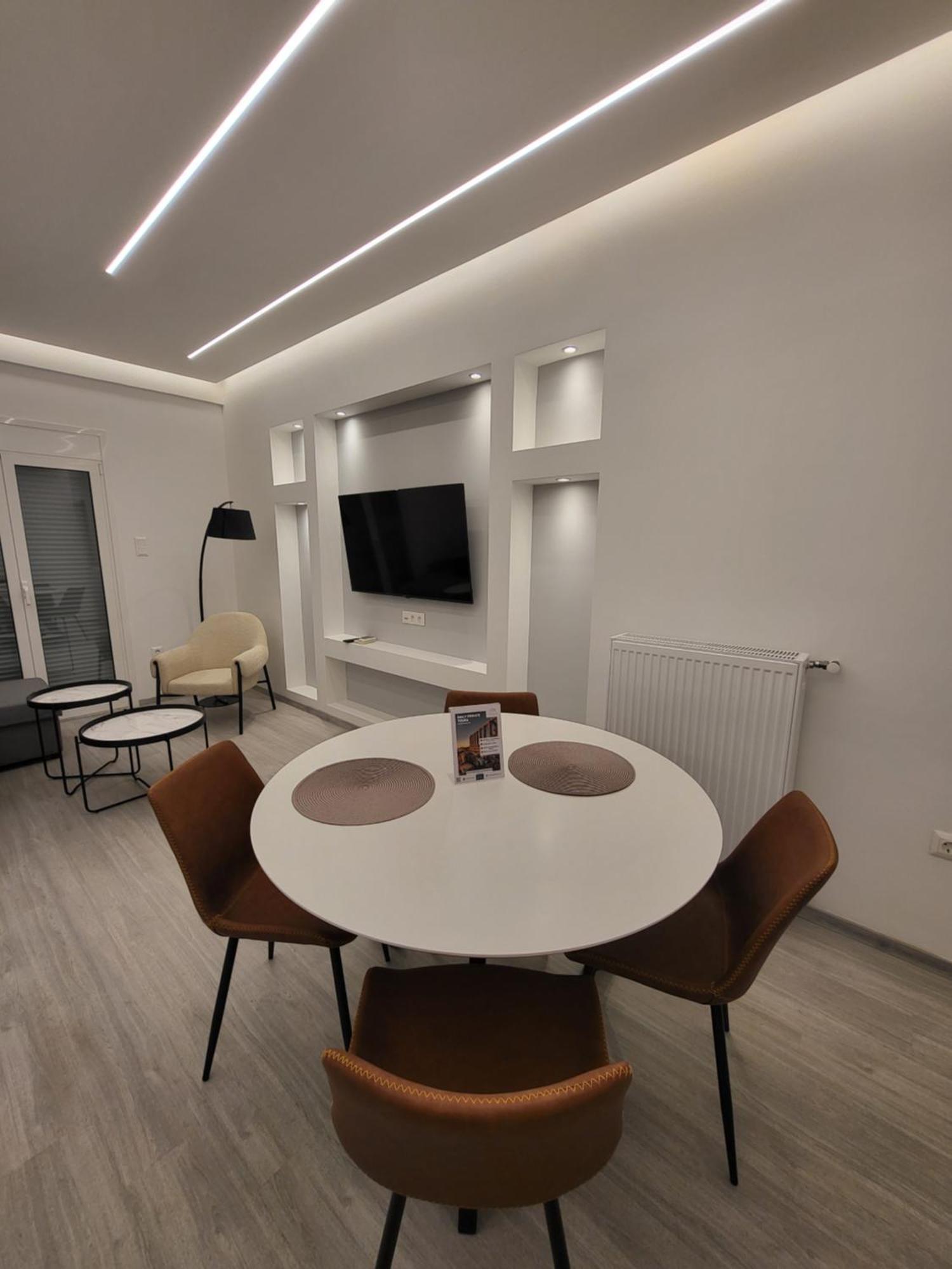 Stay Now, 600M From Acropolis Athens Luaran gambar