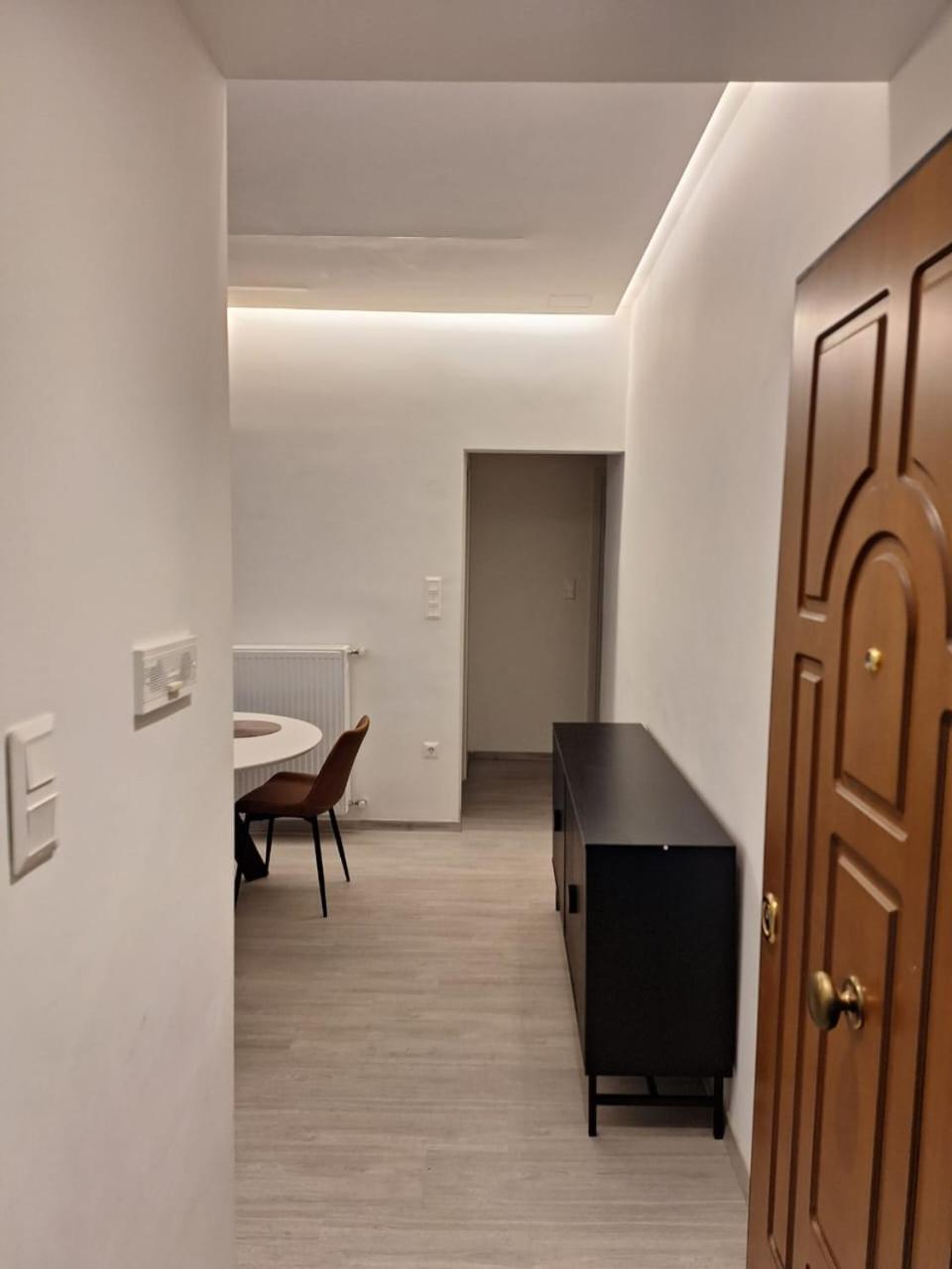 Stay Now, 600M From Acropolis Athens Luaran gambar