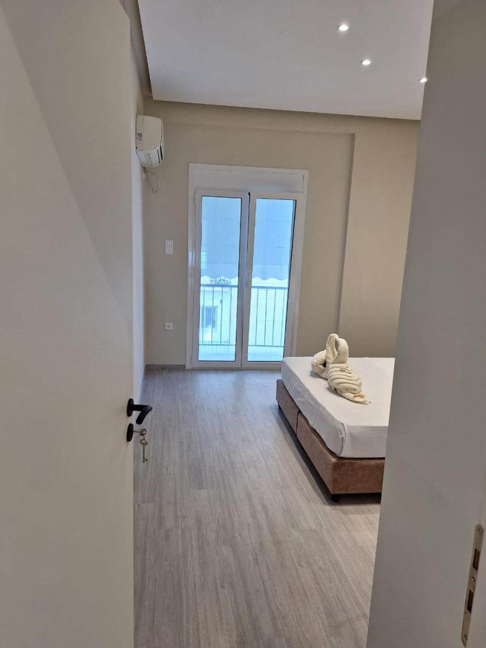Stay Now, 600M From Acropolis Athens Luaran gambar