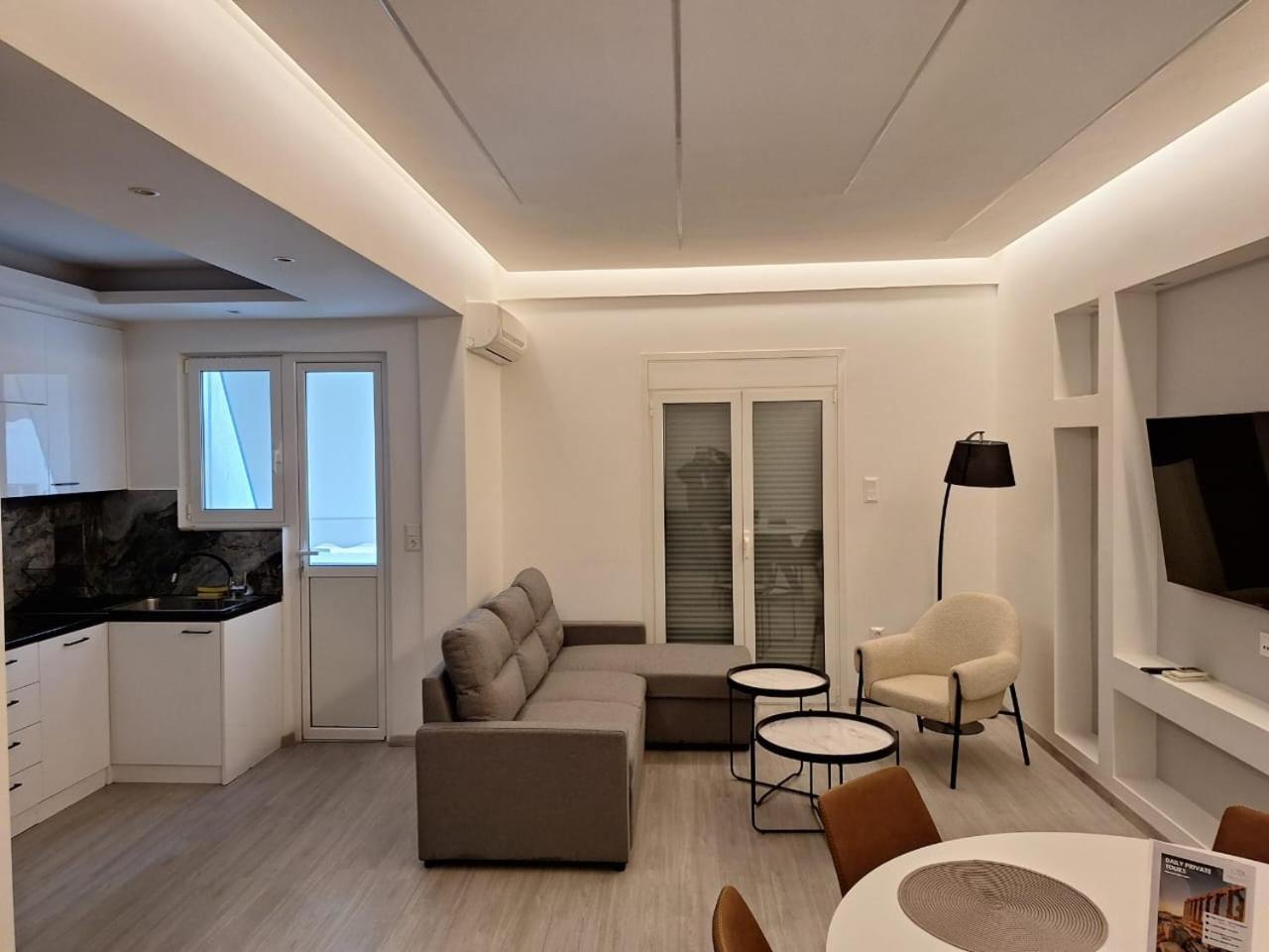 Stay Now, 600M From Acropolis Athens Luaran gambar